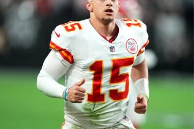 BREAKING: Rumor has it that the Buffalo Bills are in contact with Patrick Mahomes to win the Super Bowl next season. /d