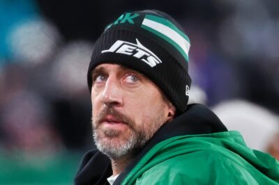 Aaron Rodgers Is Reportedly Screwing Another NFL Quarterback /d
