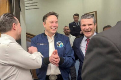Knife-sharp questions about Elon Musk’s Pentagon visit on Friday. Heidi Heitkamp chimed in and had some words…/hi
