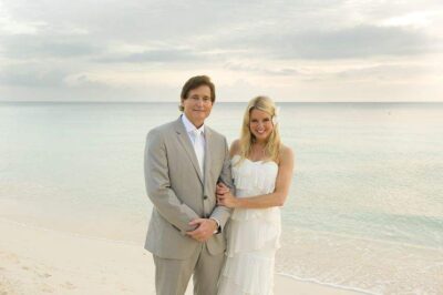 INTERNET EXPLODES: Secret Beach WEDDING of Pam Bondi Leaked — and a Shadowy Power Player in the Background Has Everyone Freaking Out!!!